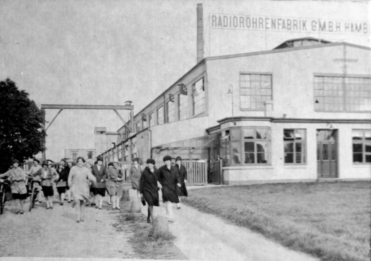 RRF GmbH在漢堡成立，后更名為Valvo